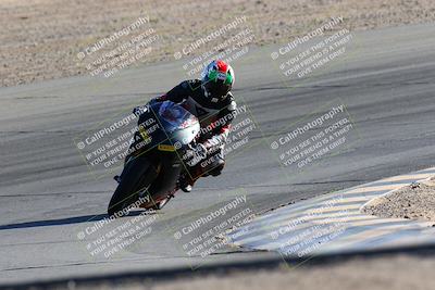 media/Jan-08-2022-SoCal Trackdays (Sat) [[1ec2777125]]/Turn 10 (2pm)/